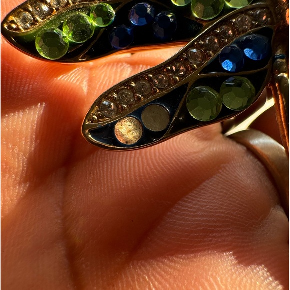 Signed Suzanne Bjontegard rhinestone brooch. - Picture 3 of 6